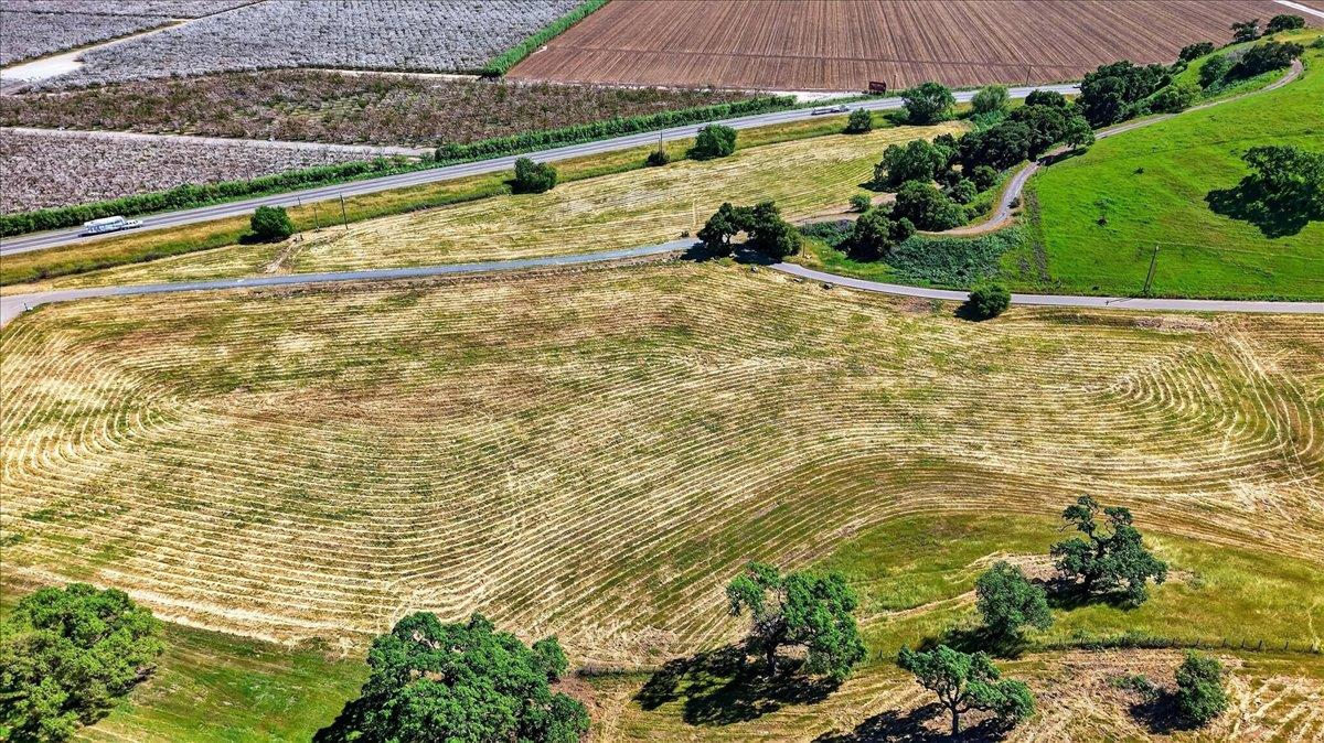 Detail Gallery Image 10 of 19 For Parcel 3 Pacheco Pass Hwy, Hollister,  CA 95023 - – Beds | – Baths