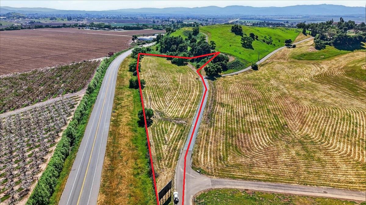 Detail Gallery Image 2 of 19 For Parcel 3 Pacheco Pass Hwy, Hollister,  CA 95023 - – Beds | – Baths