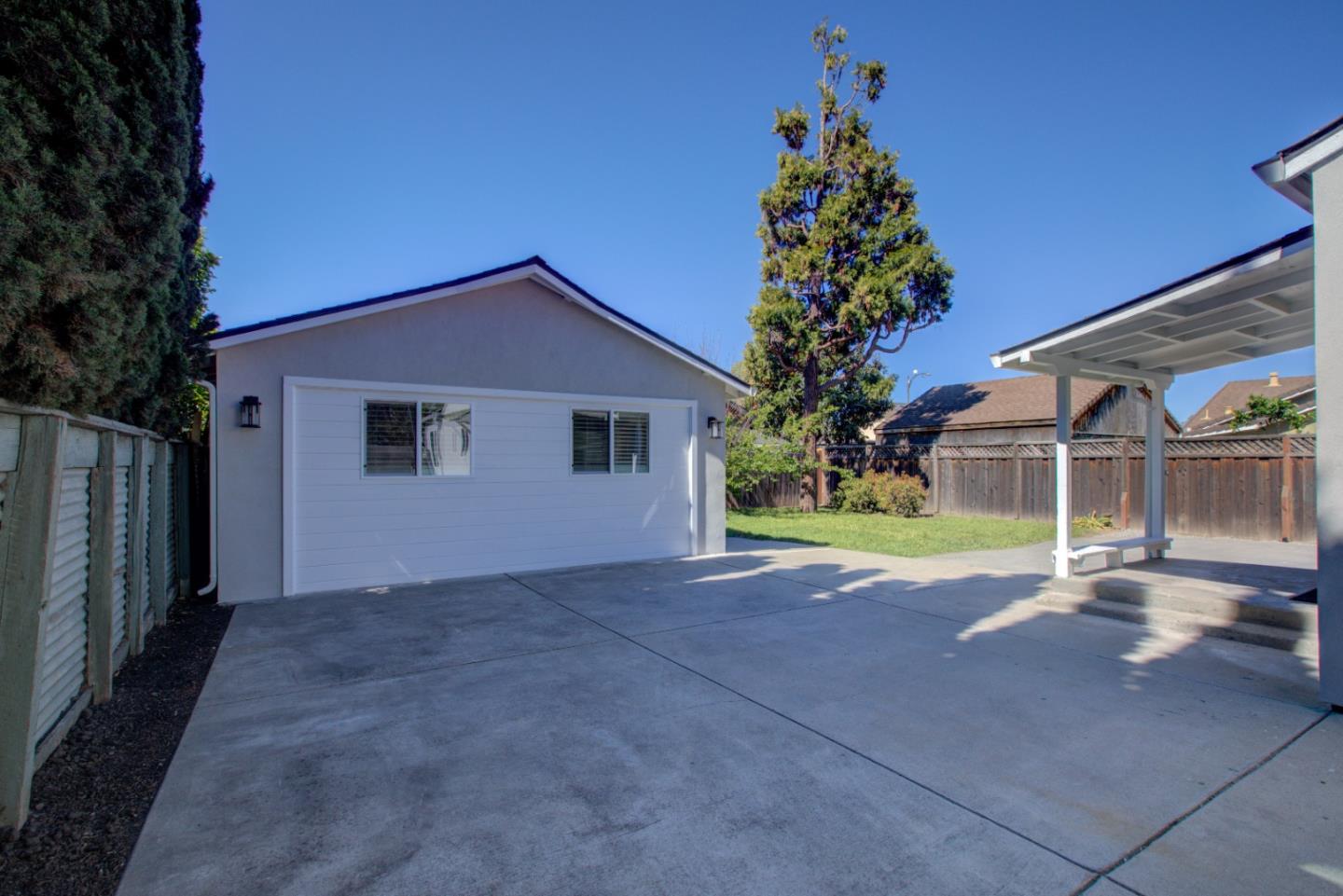 Detail Gallery Image 13 of 58 For 209 Mccreery Ave, San Jose,  CA 95116 - 3 Beds | 2/1 Baths