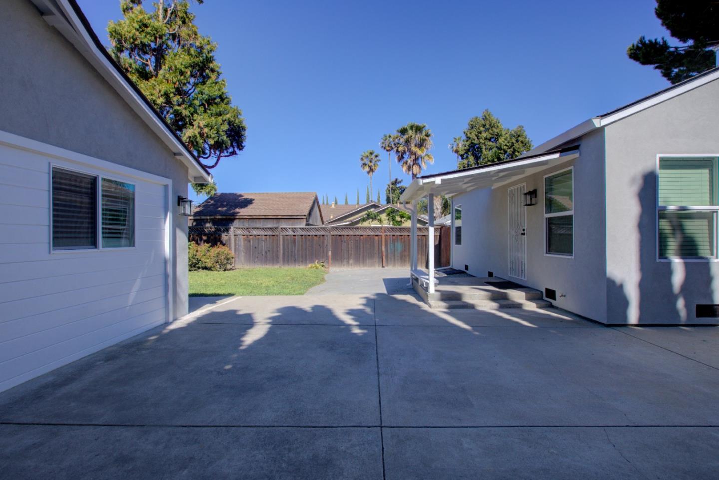 Detail Gallery Image 14 of 58 For 209 Mccreery Ave, San Jose,  CA 95116 - 3 Beds | 2/1 Baths