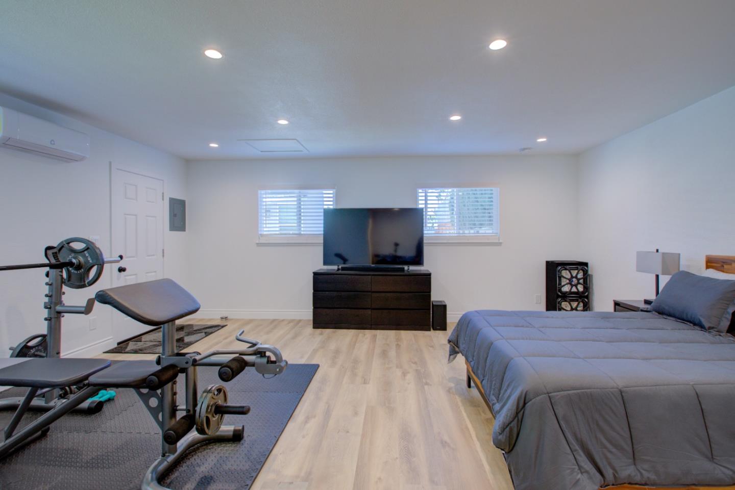 Detail Gallery Image 23 of 58 For 209 Mccreery Ave, San Jose,  CA 95116 - 3 Beds | 2/1 Baths