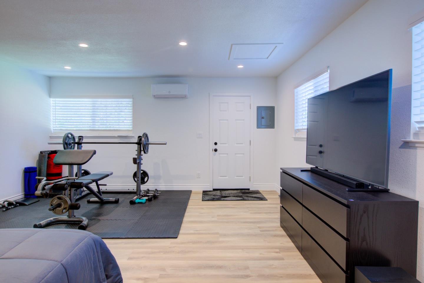 Detail Gallery Image 28 of 58 For 209 Mccreery Ave, San Jose,  CA 95116 - 3 Beds | 2/1 Baths