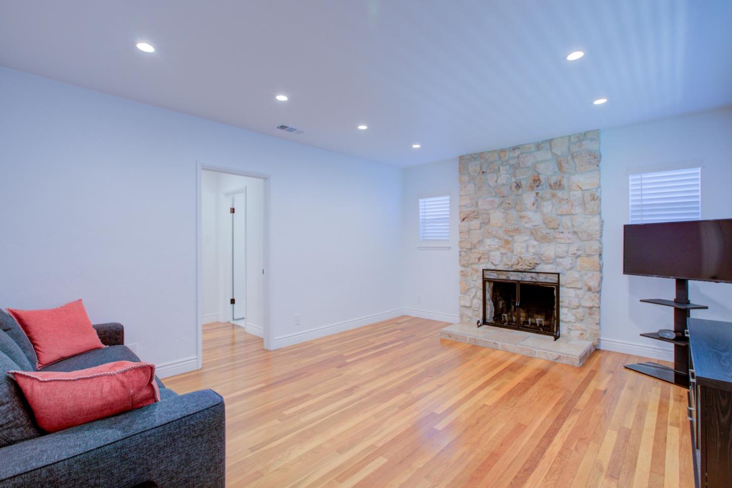 Detail Gallery Image 29 of 58 For 209 Mccreery Ave, San Jose,  CA 95116 - 3 Beds | 2/1 Baths