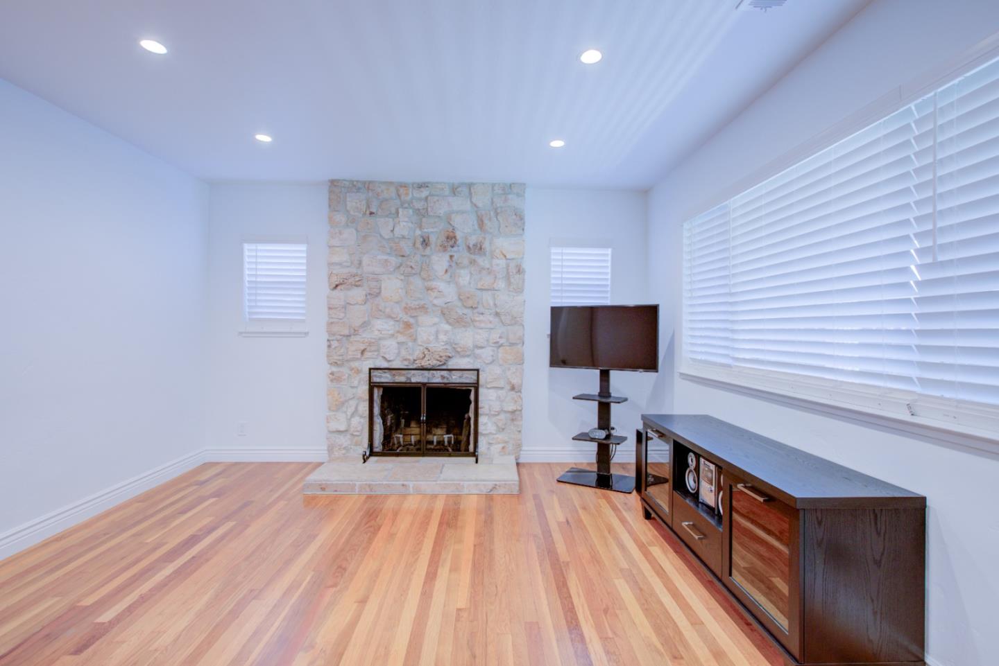 Detail Gallery Image 30 of 58 For 209 Mccreery Ave, San Jose,  CA 95116 - 3 Beds | 2/1 Baths