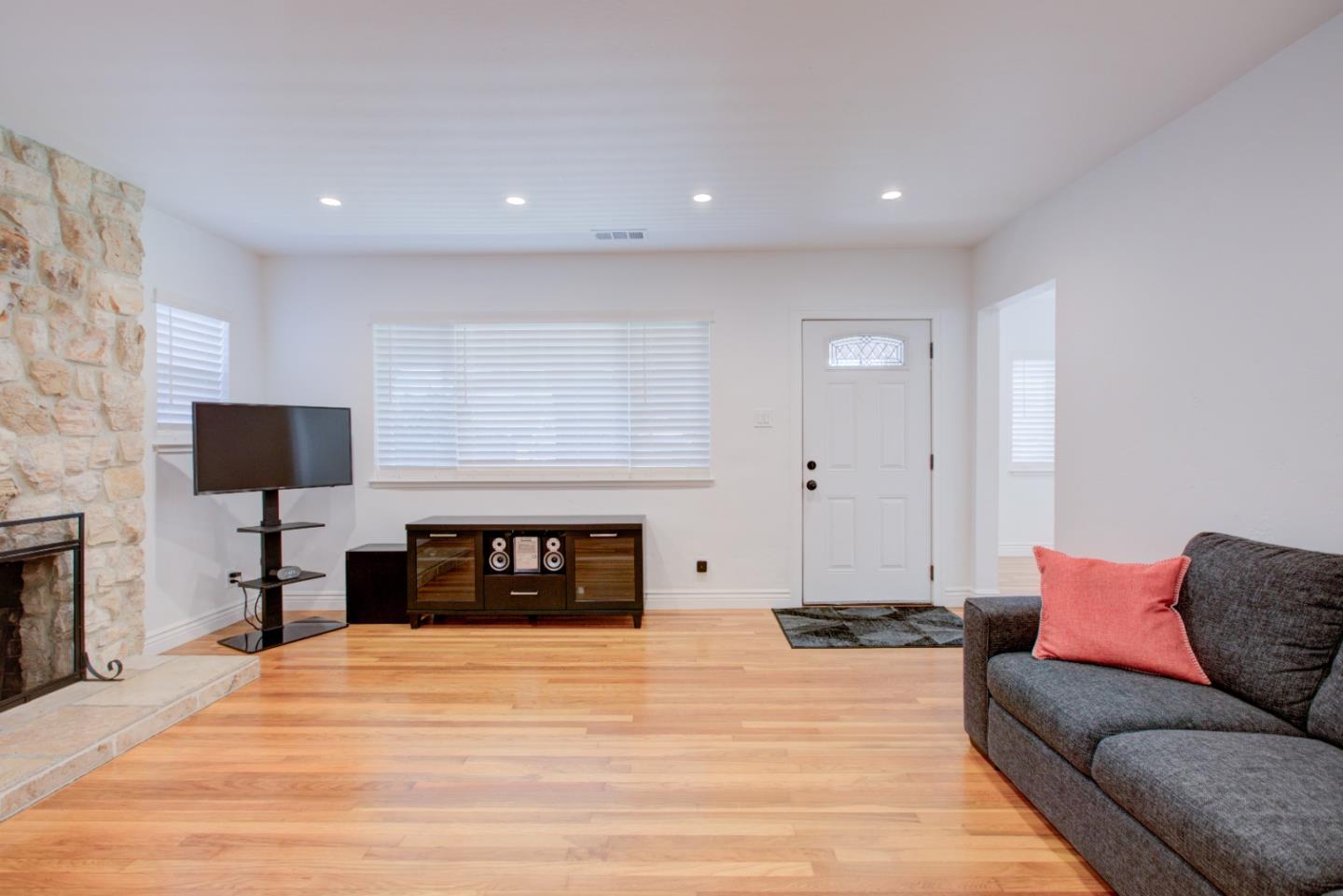 Detail Gallery Image 33 of 58 For 209 Mccreery Ave, San Jose,  CA 95116 - 3 Beds | 2/1 Baths