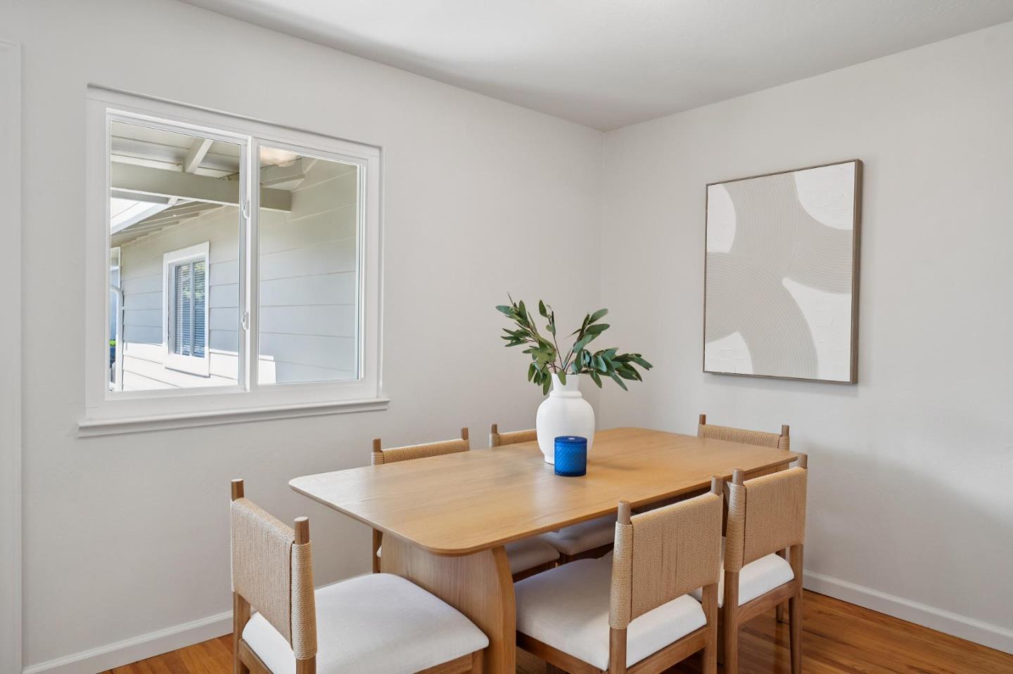 Detail Gallery Image 10 of 40 For 851 Standish Rd, Pacifica,  CA 94044 - 3 Beds | 2 Baths