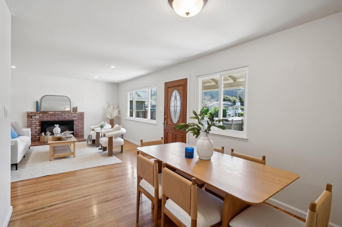 Detail Gallery Image 12 of 40 For 851 Standish Rd, Pacifica,  CA 94044 - 3 Beds | 2 Baths