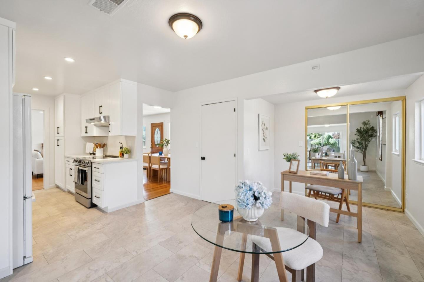 Detail Gallery Image 17 of 40 For 851 Standish Rd, Pacifica,  CA 94044 - 3 Beds | 2 Baths