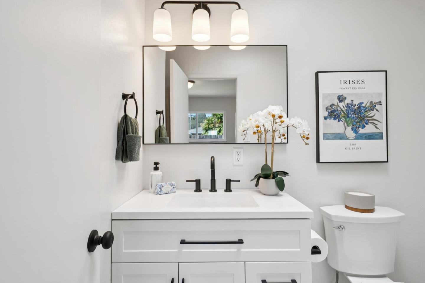 Detail Gallery Image 27 of 40 For 851 Standish Rd, Pacifica,  CA 94044 - 3 Beds | 2 Baths