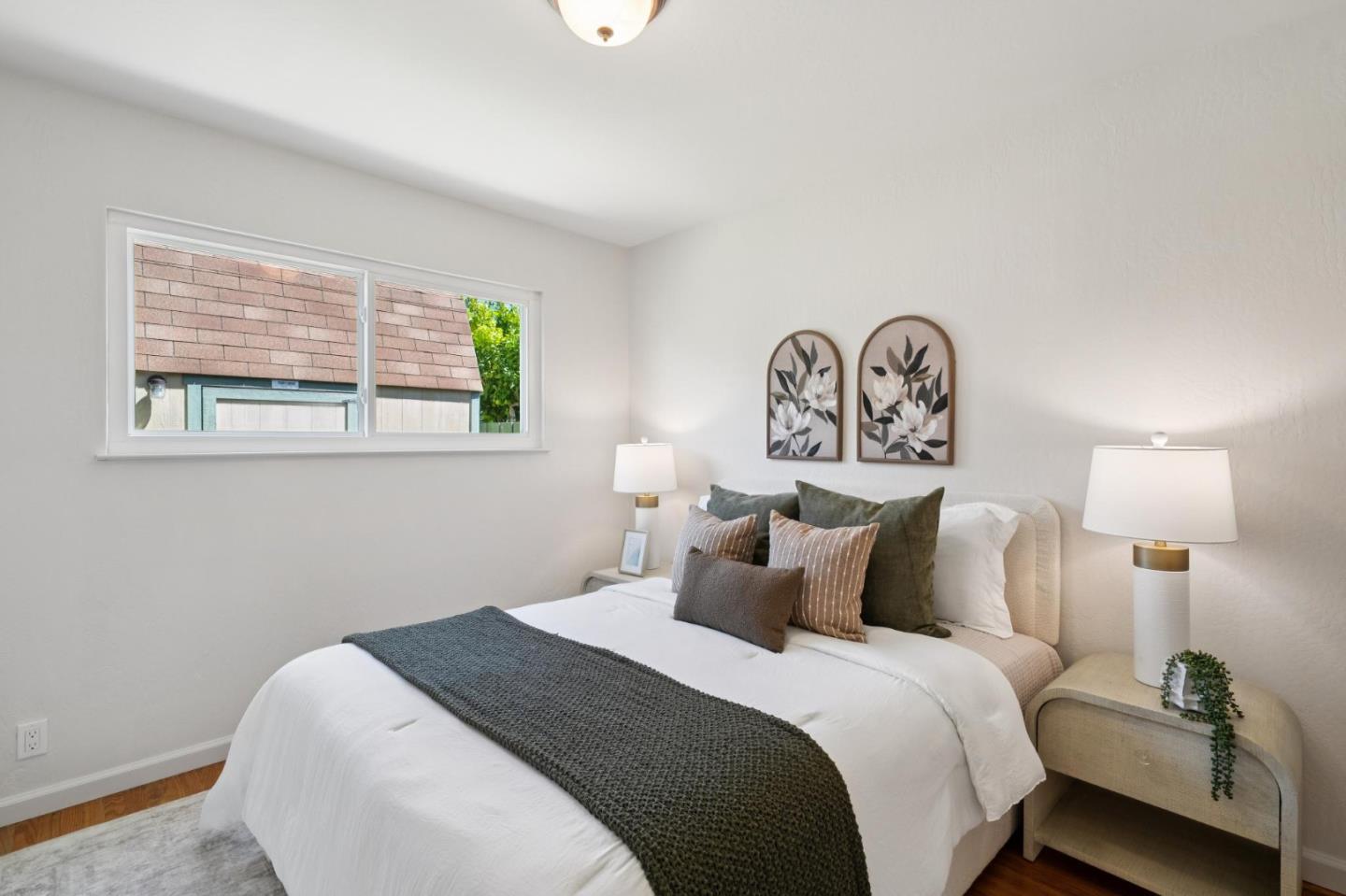 Detail Gallery Image 30 of 40 For 851 Standish Rd, Pacifica,  CA 94044 - 3 Beds | 2 Baths