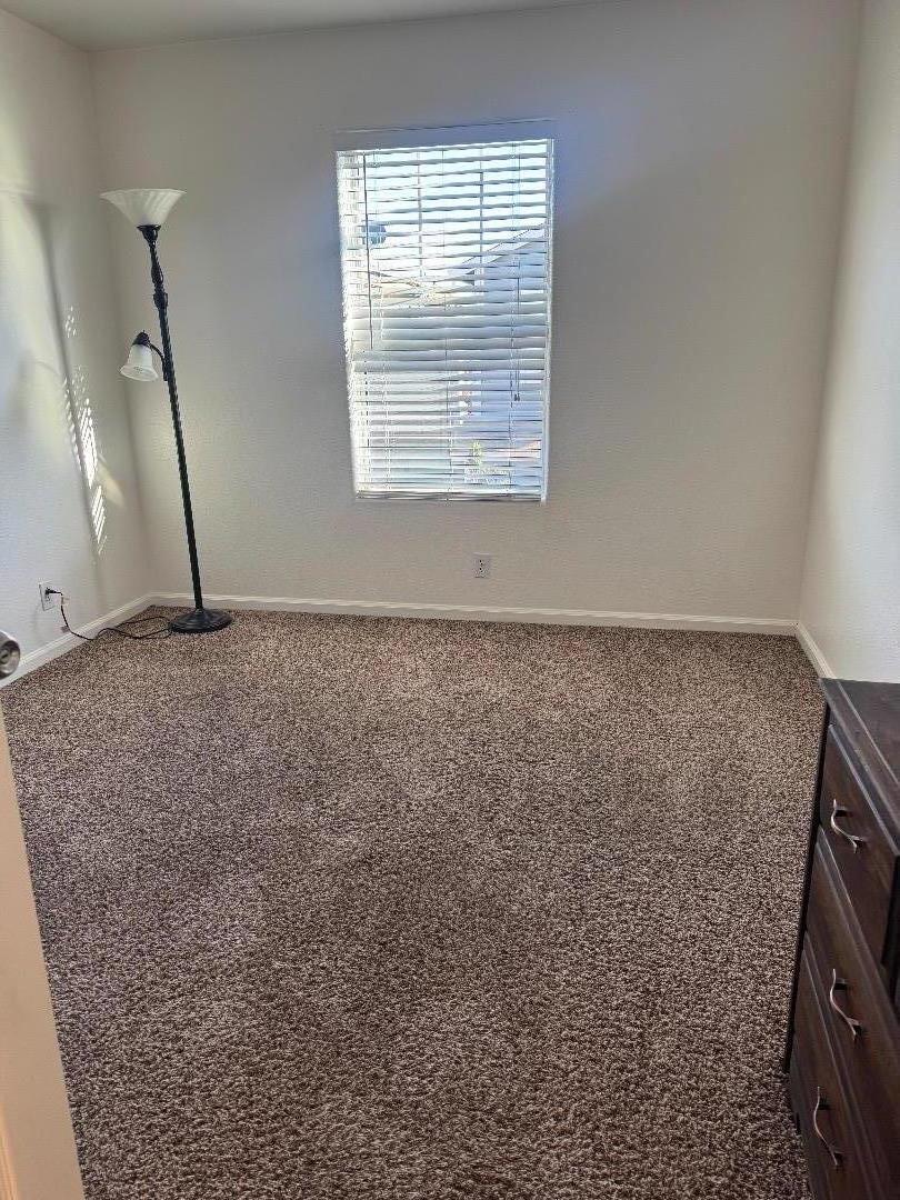 Detail Gallery Image 11 of 13 For 624 Gardenia Pl, Soledad,  CA 93960 - 3 Beds | 2/1 Baths