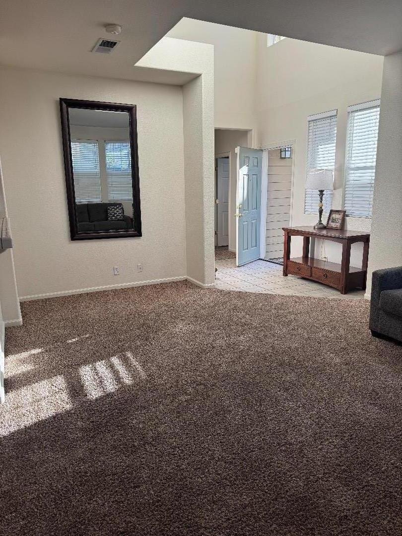 Detail Gallery Image 9 of 13 For 624 Gardenia Pl, Soledad,  CA 93960 - 3 Beds | 2/1 Baths