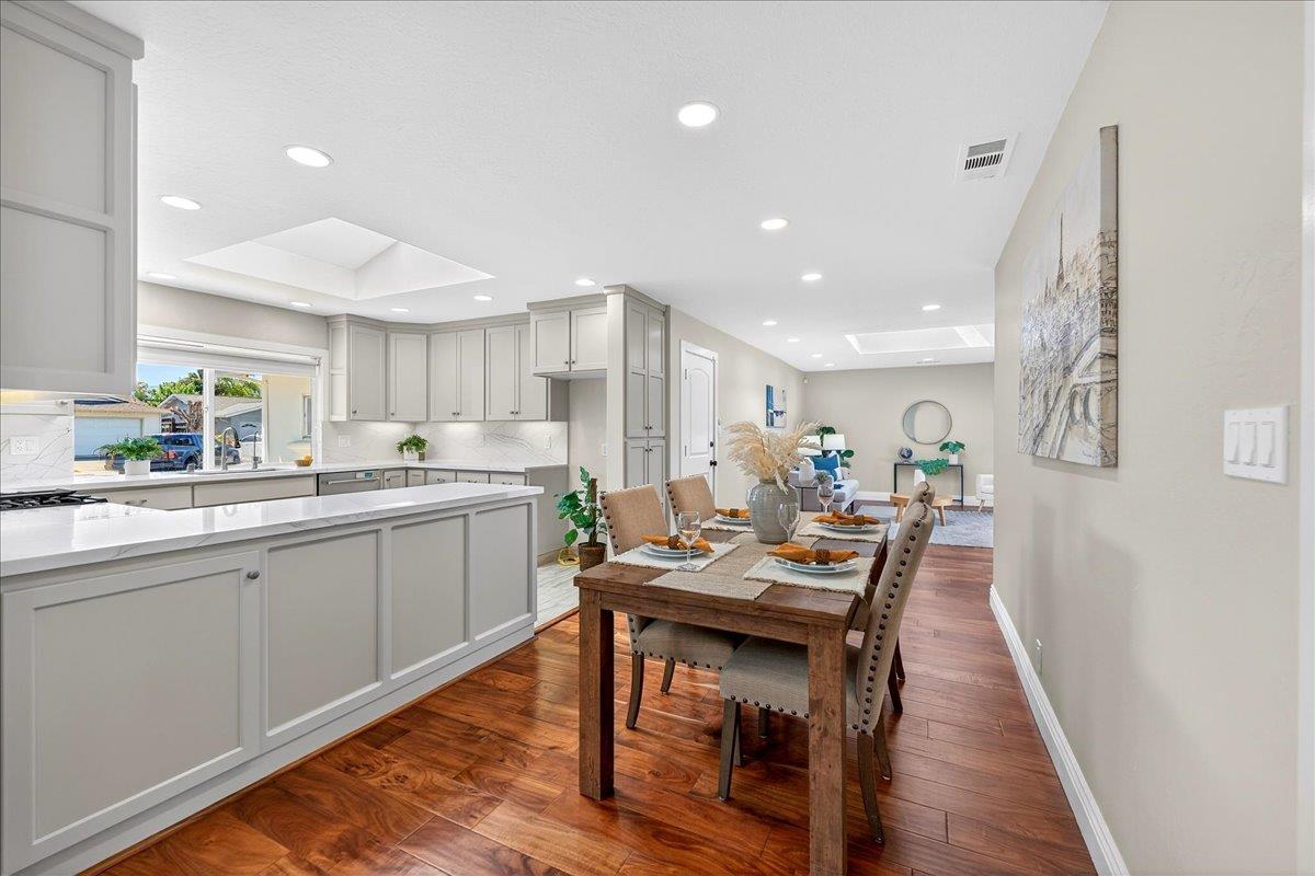 Detail Gallery Image 12 of 61 For 1313 Lindsay Way, San Jose,  CA 95118 - 3 Beds | 2 Baths