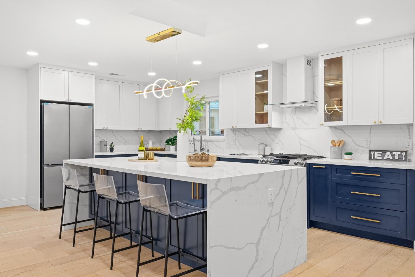 Detail Gallery Image 12 of 40 For 2013 Cabrillo Ct, Santa Clara,  CA 95051 - 4 Beds | 2 Baths