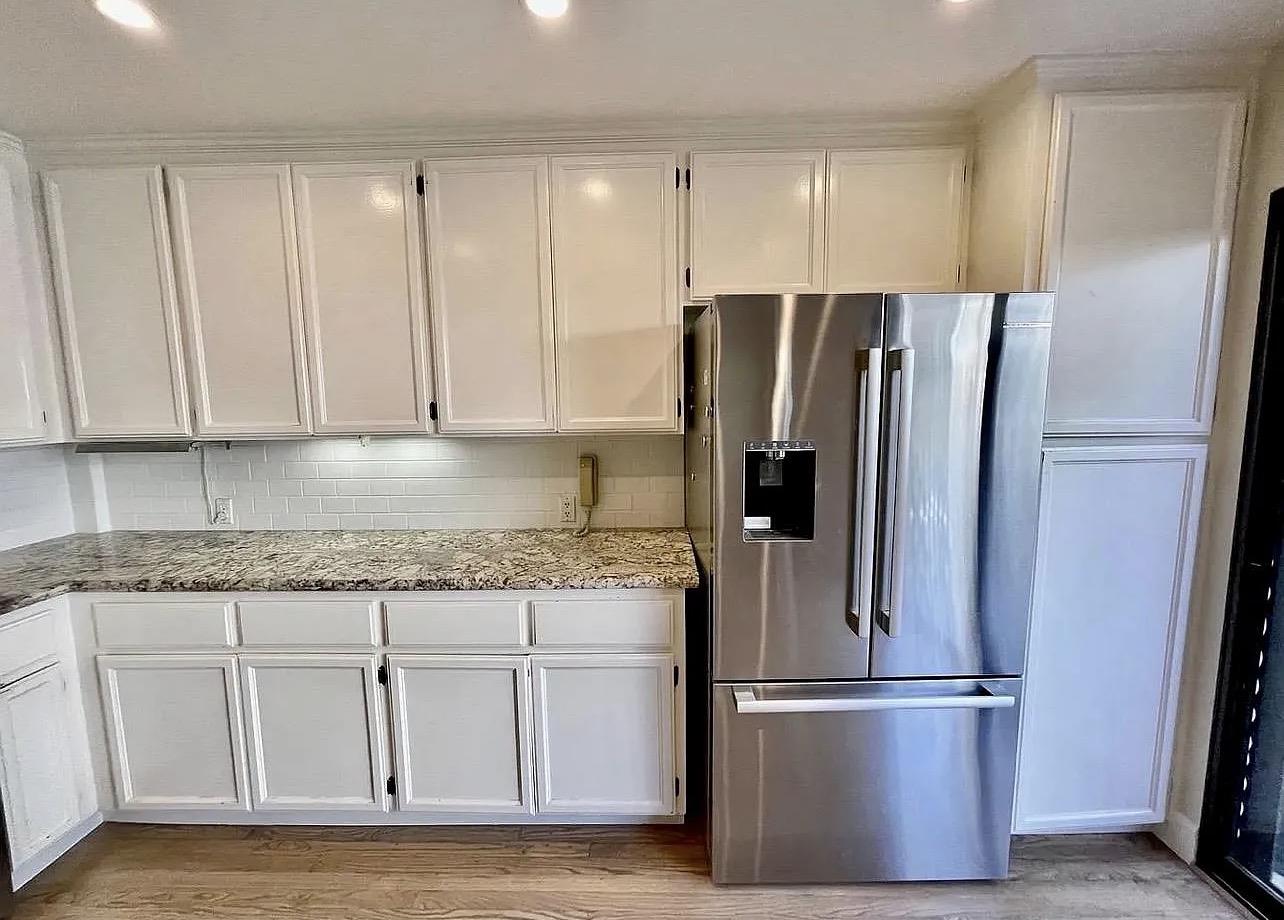 Detail Gallery Image 15 of 31 For 959 La Mesa Ter #G,  Sunnyvale,  CA 94086 - 3 Beds | 2/1 Baths