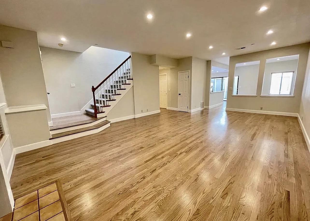 Detail Gallery Image 8 of 31 For 959 La Mesa Ter #G,  Sunnyvale,  CA 94086 - 3 Beds | 2/1 Baths