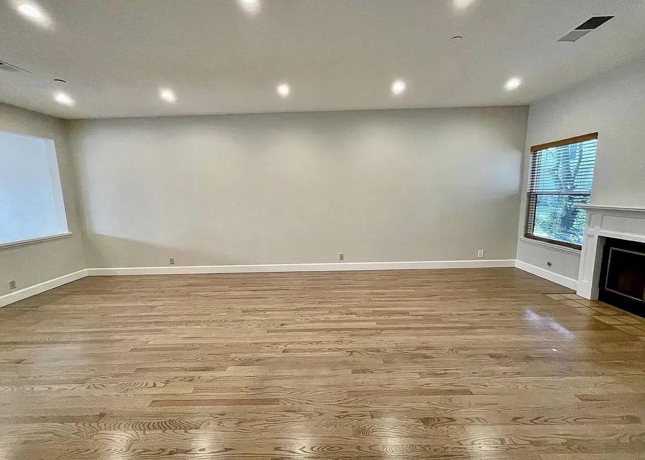 Detail Gallery Image 9 of 31 For 959 La Mesa Ter #G,  Sunnyvale,  CA 94086 - 3 Beds | 2/1 Baths