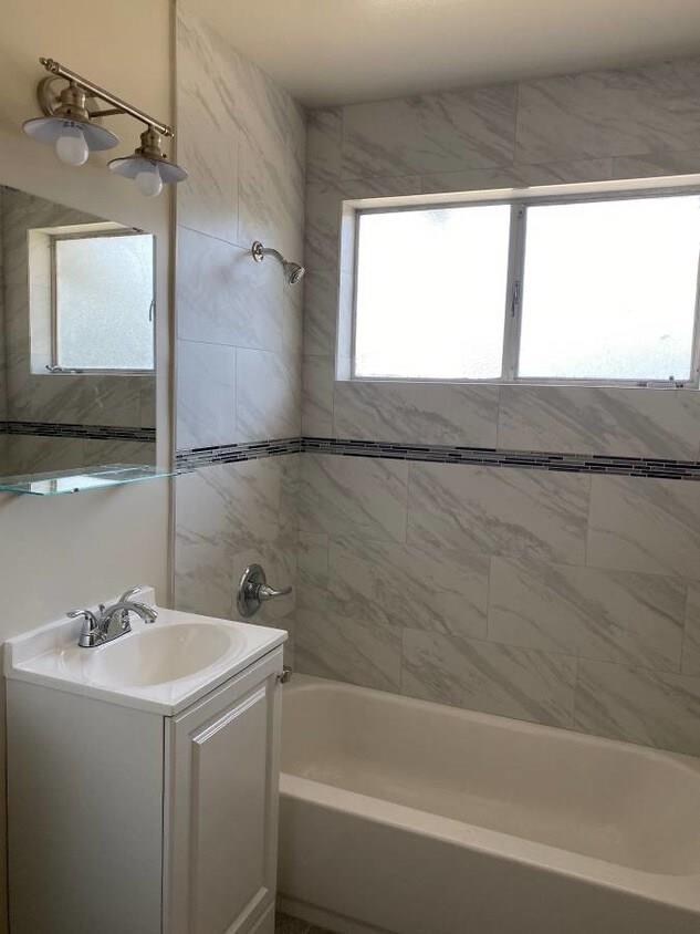 Detail Gallery Image 10 of 32 For Garden Ct, Belmont,  CA 94002 - – Beds | – Baths