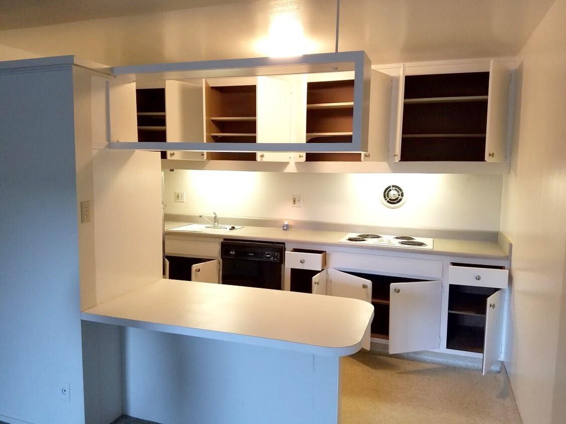 Detail Gallery Image 18 of 32 For Garden Ct, Belmont,  CA 94002 - – Beds | – Baths