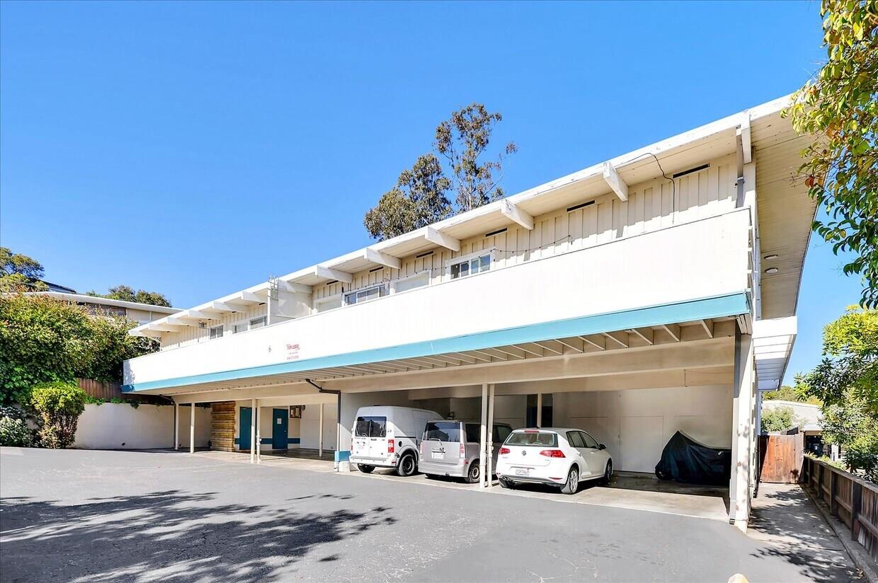 Detail Gallery Image 24 of 32 For Garden Ct, Belmont,  CA 94002 - – Beds | – Baths