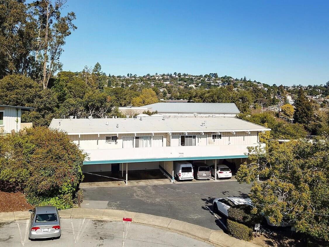 Detail Gallery Image 27 of 32 For Garden Ct, Belmont,  CA 94002 - – Beds | – Baths