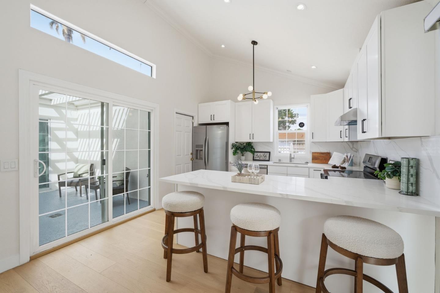 Detail Gallery Image 14 of 38 For 5353 Larch Grove Pl, San Jose,  CA 95123 - 4 Beds | 2 Baths