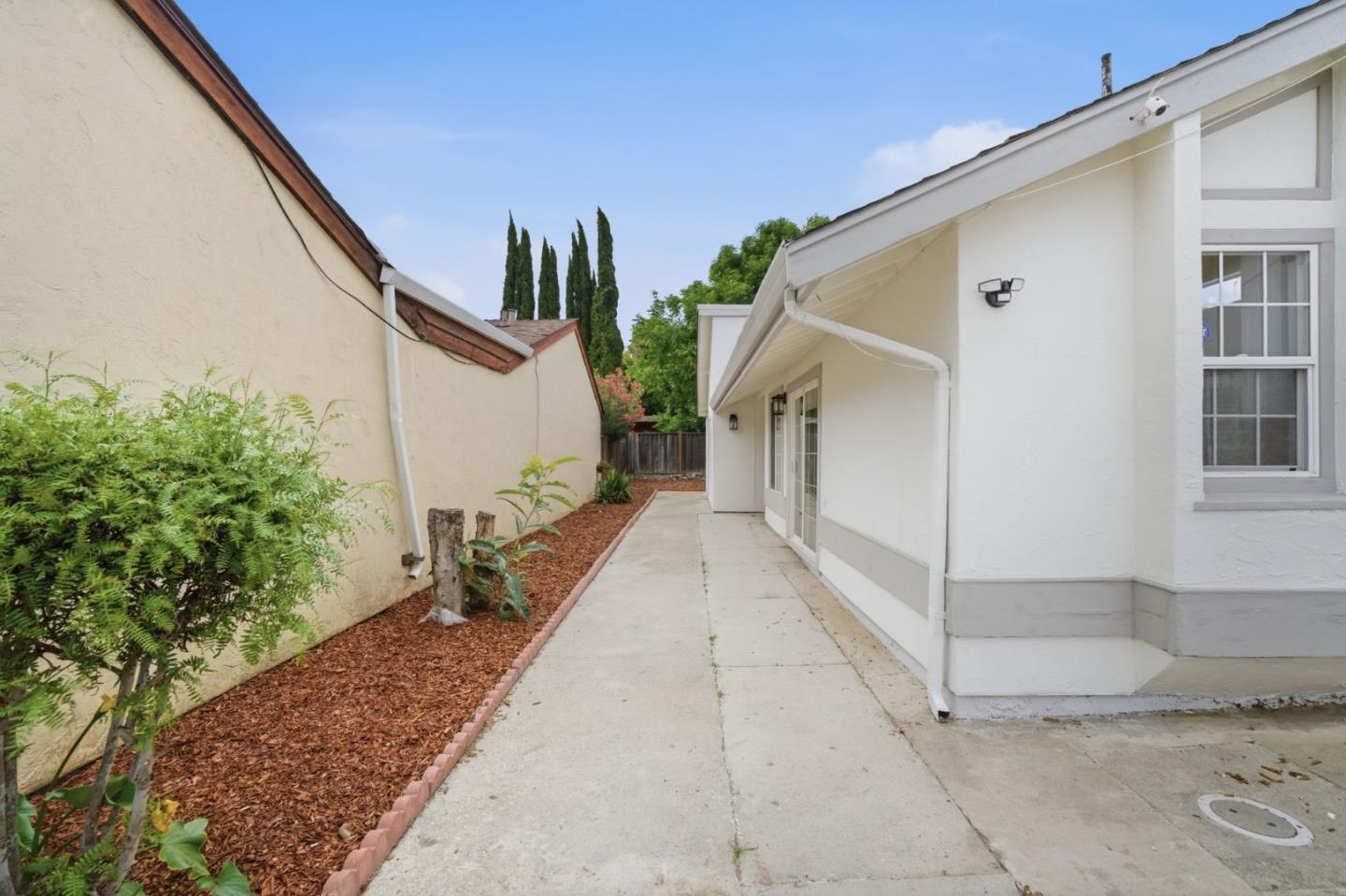 Detail Gallery Image 37 of 38 For 5353 Larch Grove Pl, San Jose,  CA 95123 - 4 Beds | 2 Baths