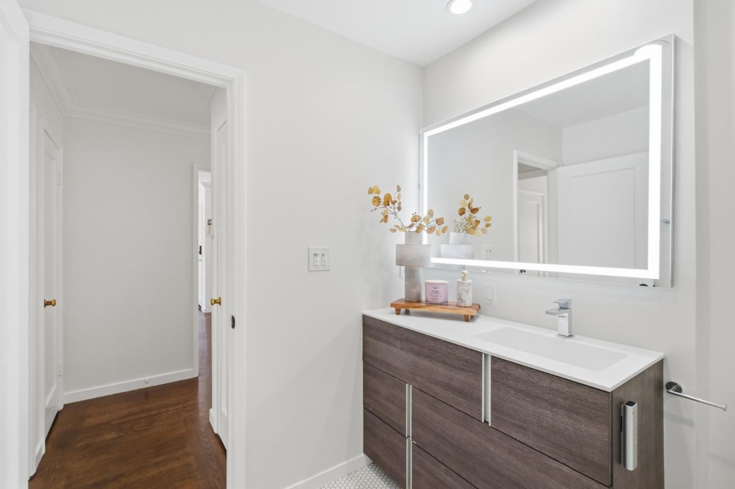 Detail Gallery Image 20 of 43 For 1860 San Carlos Ave, San Carlos,  CA 94070 - 3 Beds | 2 Baths