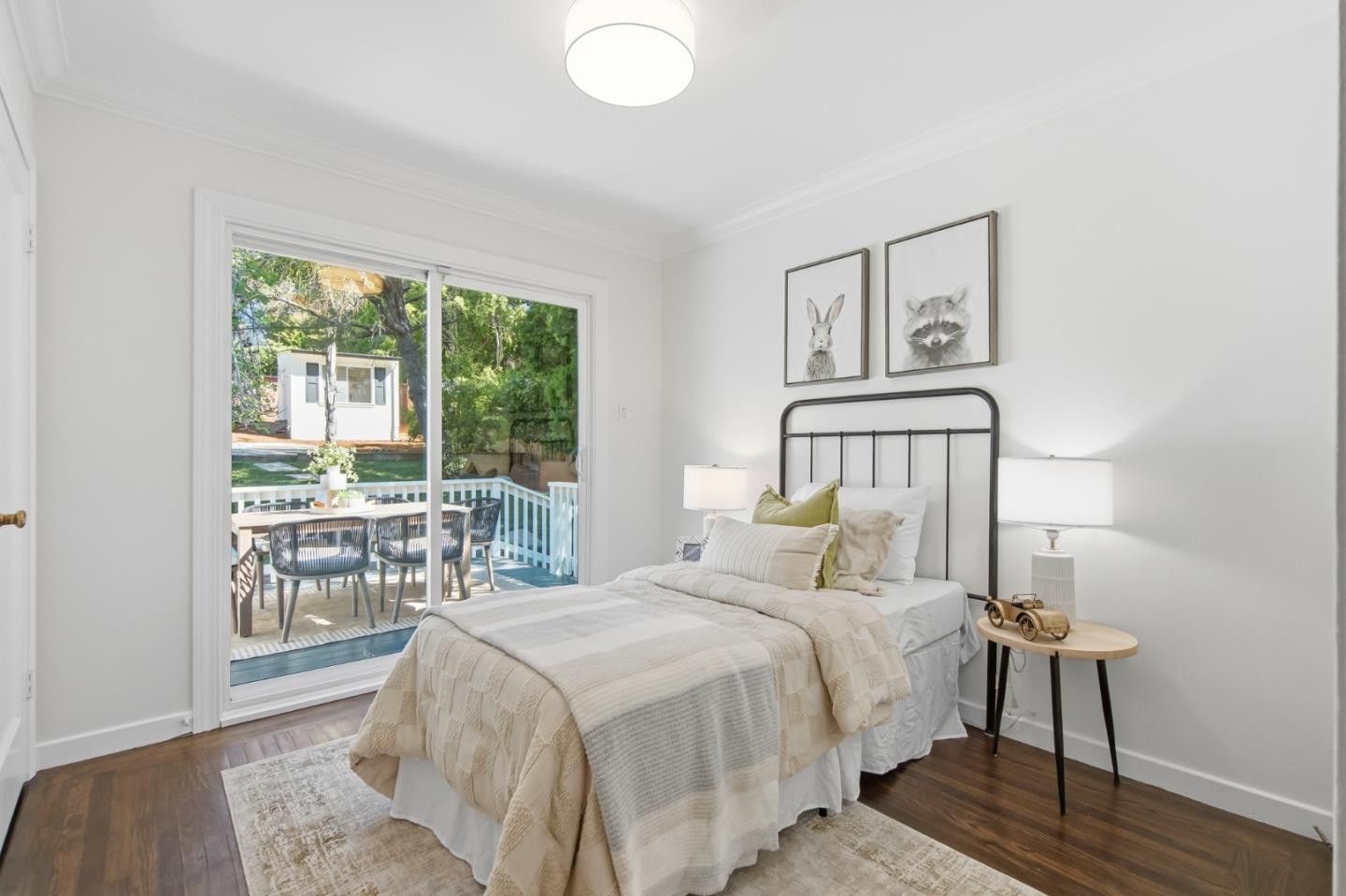 Detail Gallery Image 21 of 43 For 1860 San Carlos Ave, San Carlos,  CA 94070 - 3 Beds | 2 Baths