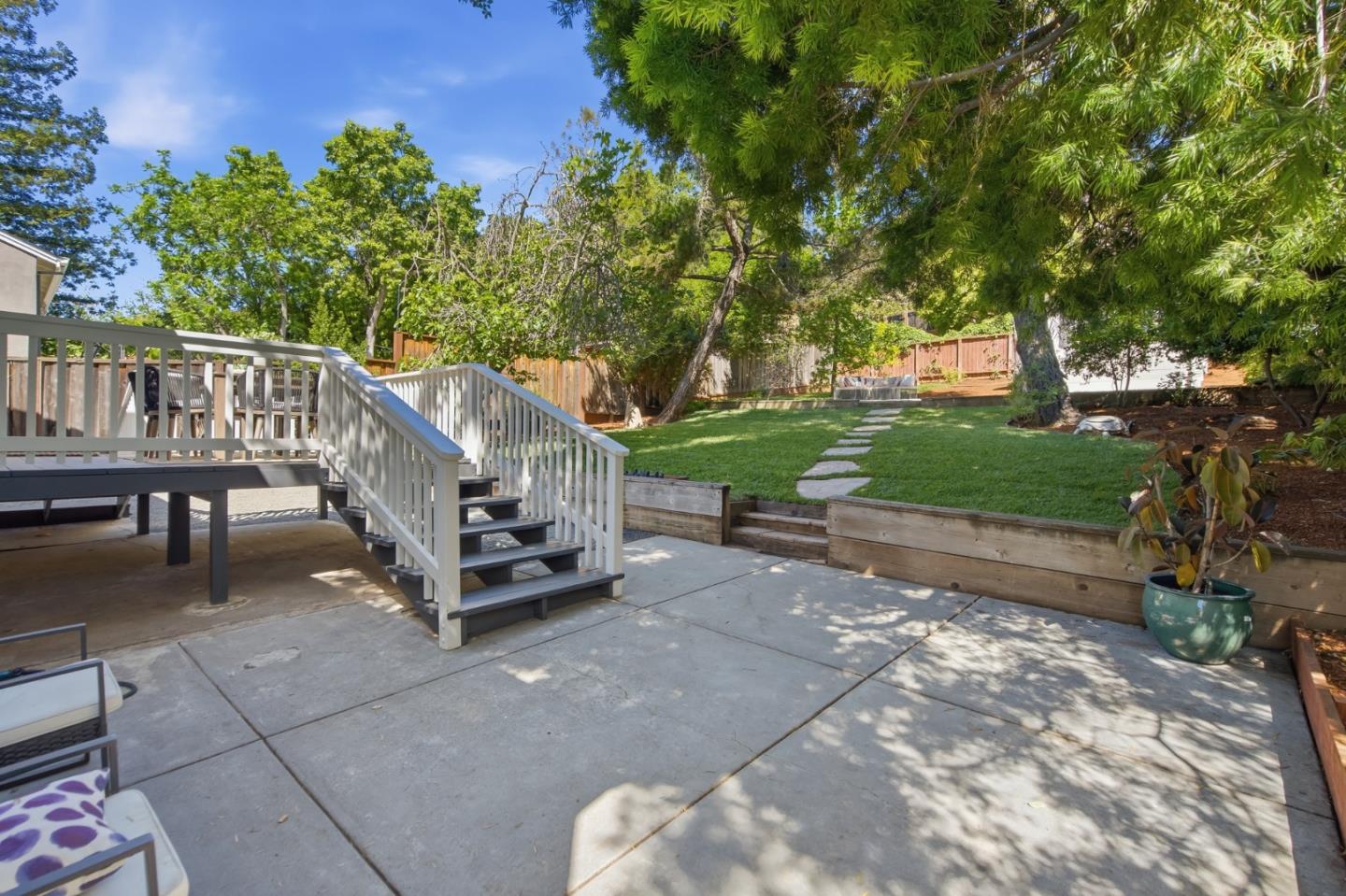 Detail Gallery Image 35 of 43 For 1860 San Carlos Ave, San Carlos,  CA 94070 - 3 Beds | 2 Baths