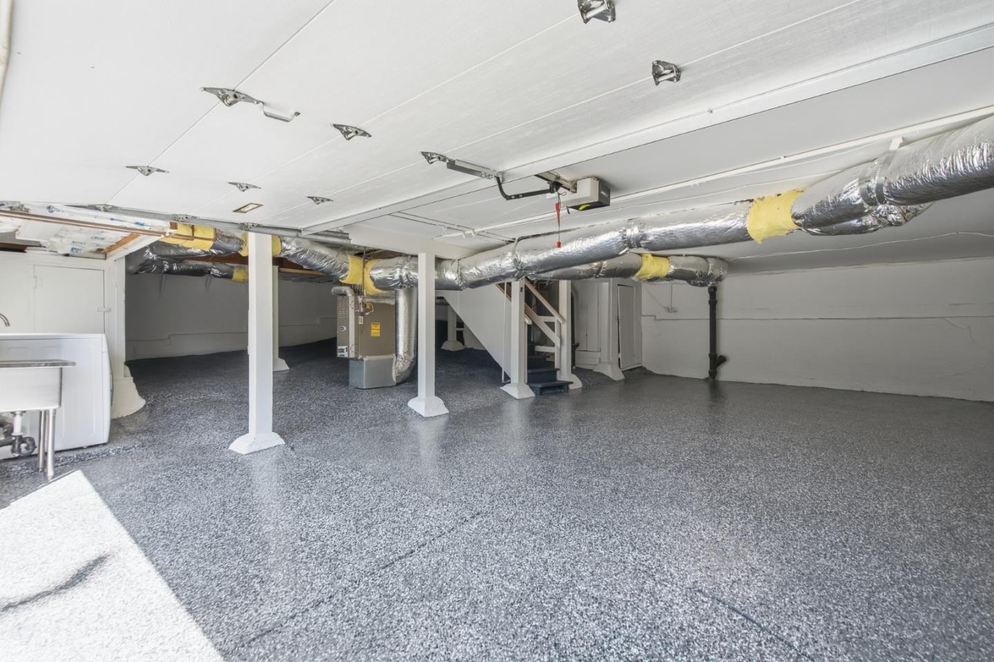 Detail Gallery Image 36 of 43 For 1860 San Carlos Ave, San Carlos,  CA 94070 - 3 Beds | 2 Baths