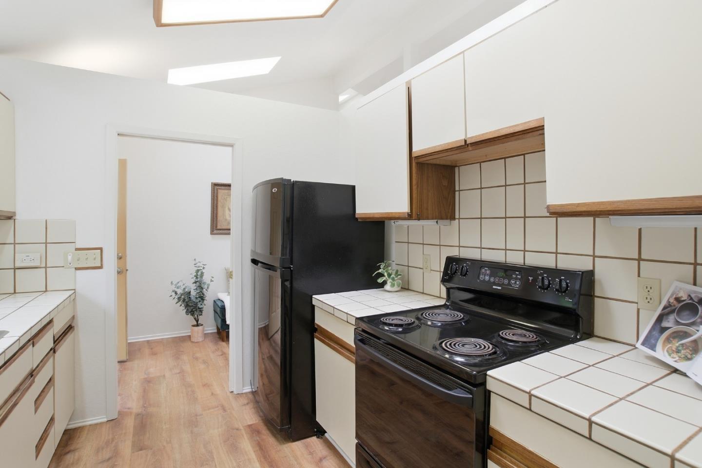 Detail Gallery Image 10 of 41 For 75 Redwood Dr, La Honda,  CA 94020 - – Beds | – Baths