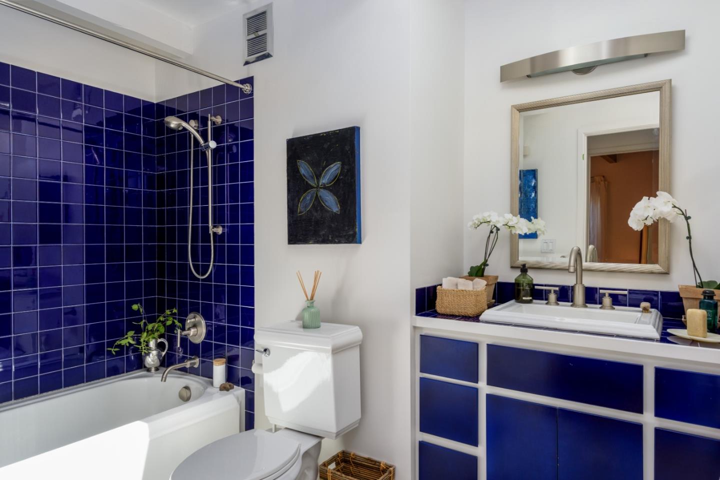 Detail Gallery Image 15 of 38 For 175 Alta Mesa Rd, Woodside,  CA 94062 - 4 Beds | 3/1 Baths