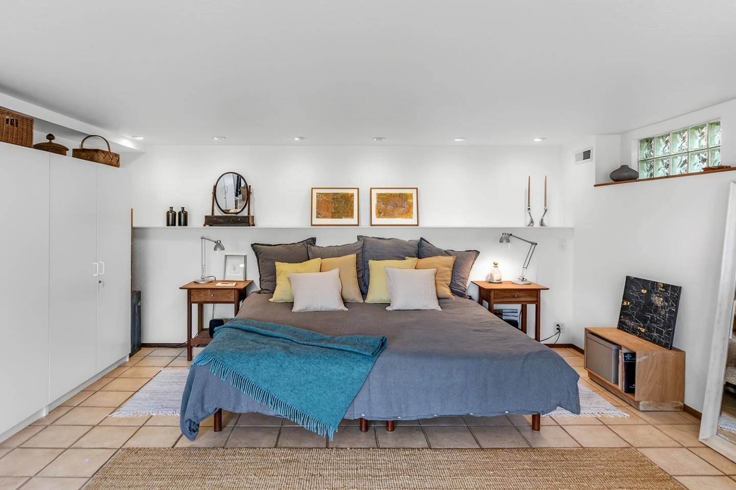 Detail Gallery Image 21 of 38 For 175 Alta Mesa Rd, Woodside,  CA 94062 - 4 Beds | 3/1 Baths