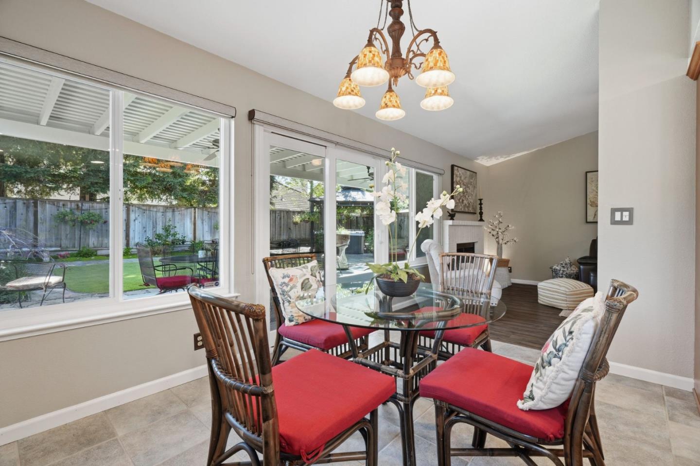 Detail Gallery Image 11 of 30 For 1140 Valbusa, Gilroy,  CA 95020 - 3 Beds | 2 Baths