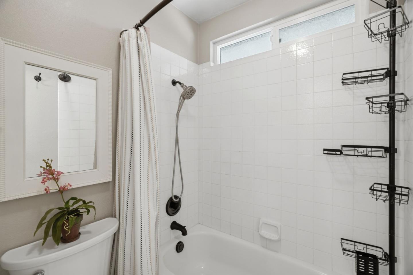 Detail Gallery Image 19 of 30 For 1140 Valbusa, Gilroy,  CA 95020 - 3 Beds | 2 Baths