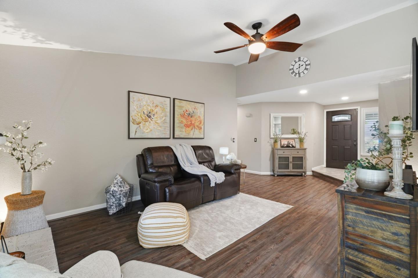 Detail Gallery Image 8 of 30 For 1140 Valbusa, Gilroy,  CA 95020 - 3 Beds | 2 Baths