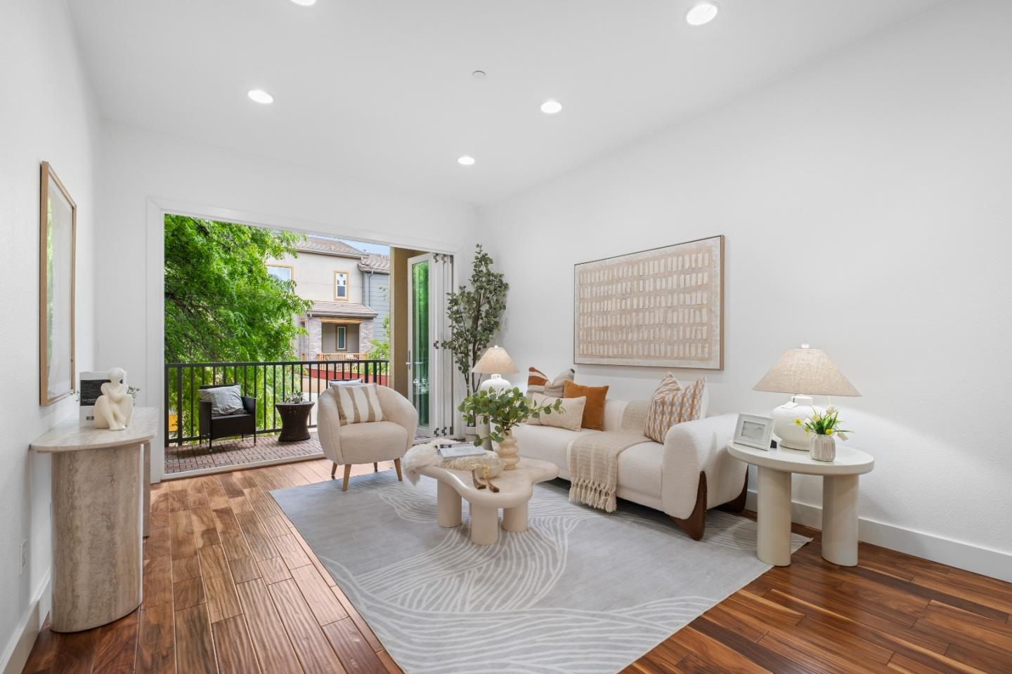 Front Image Thumbnail for ML82041990