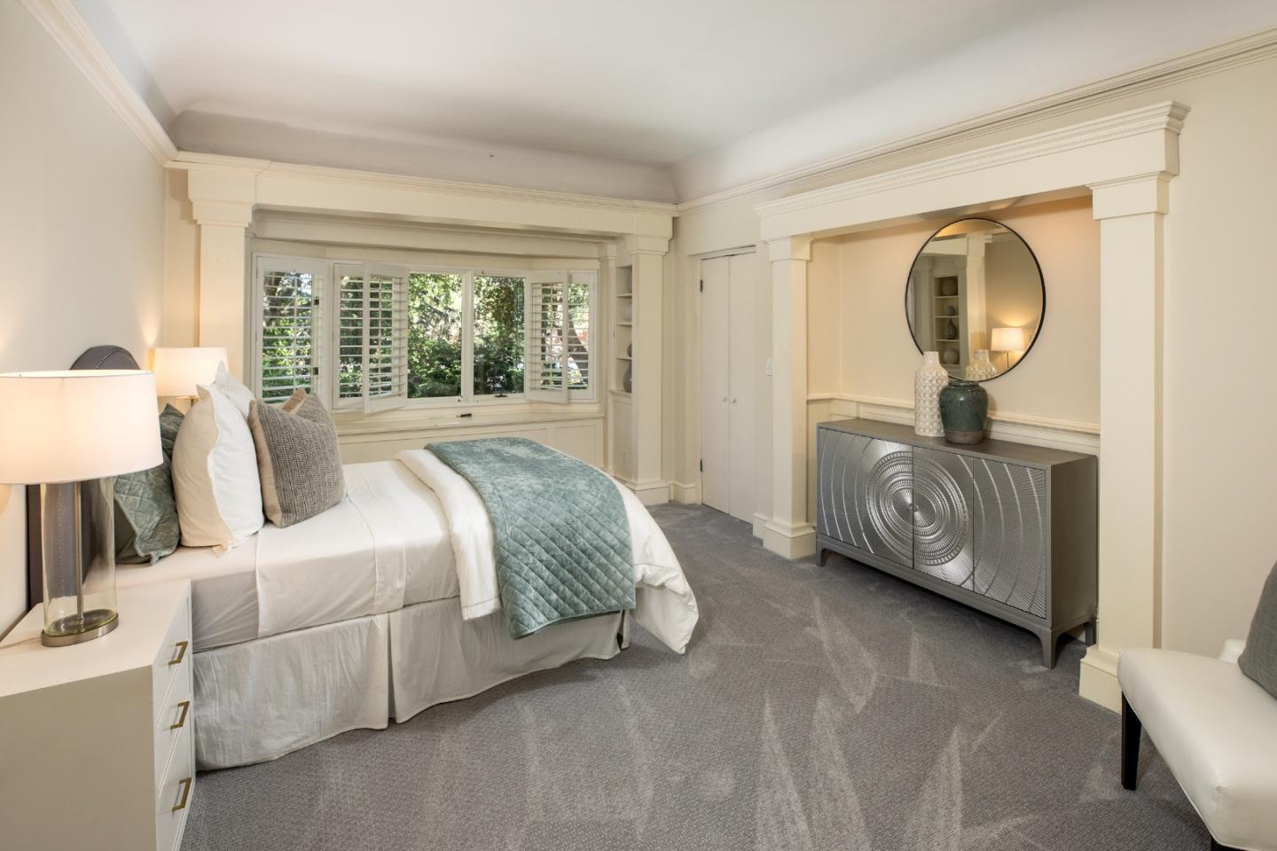 Detail Gallery Image 15 of 35 For 10950 Magdalena Rd, Los Altos Hills,  CA 94024 - 4 Beds | 4 Baths