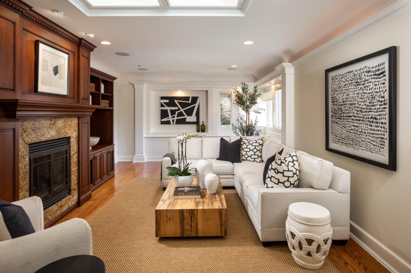 Detail Gallery Image 8 of 35 For 10950 Magdalena Rd, Los Altos Hills,  CA 94024 - 4 Beds | 4 Baths