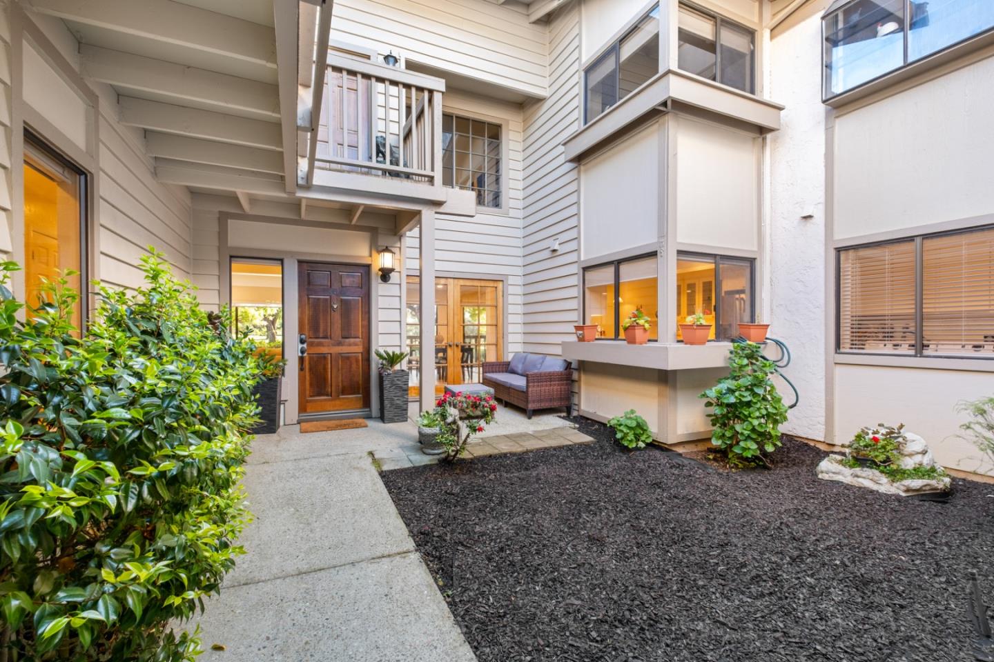 Detail Gallery Image 4 of 30 For 7015 via Valverde, San Jose,  CA 95135 - 3 Beds | 2 Baths