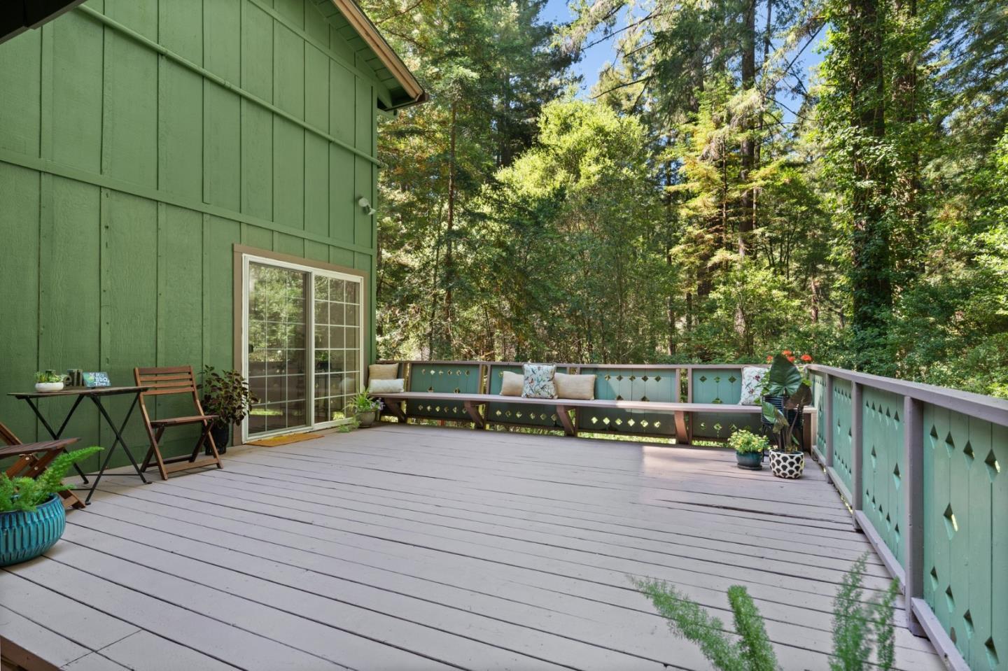 Detail Gallery Image 13 of 52 For 1666 Creek Dr, Felton,  CA 95018 - 4 Beds | 2/1 Baths