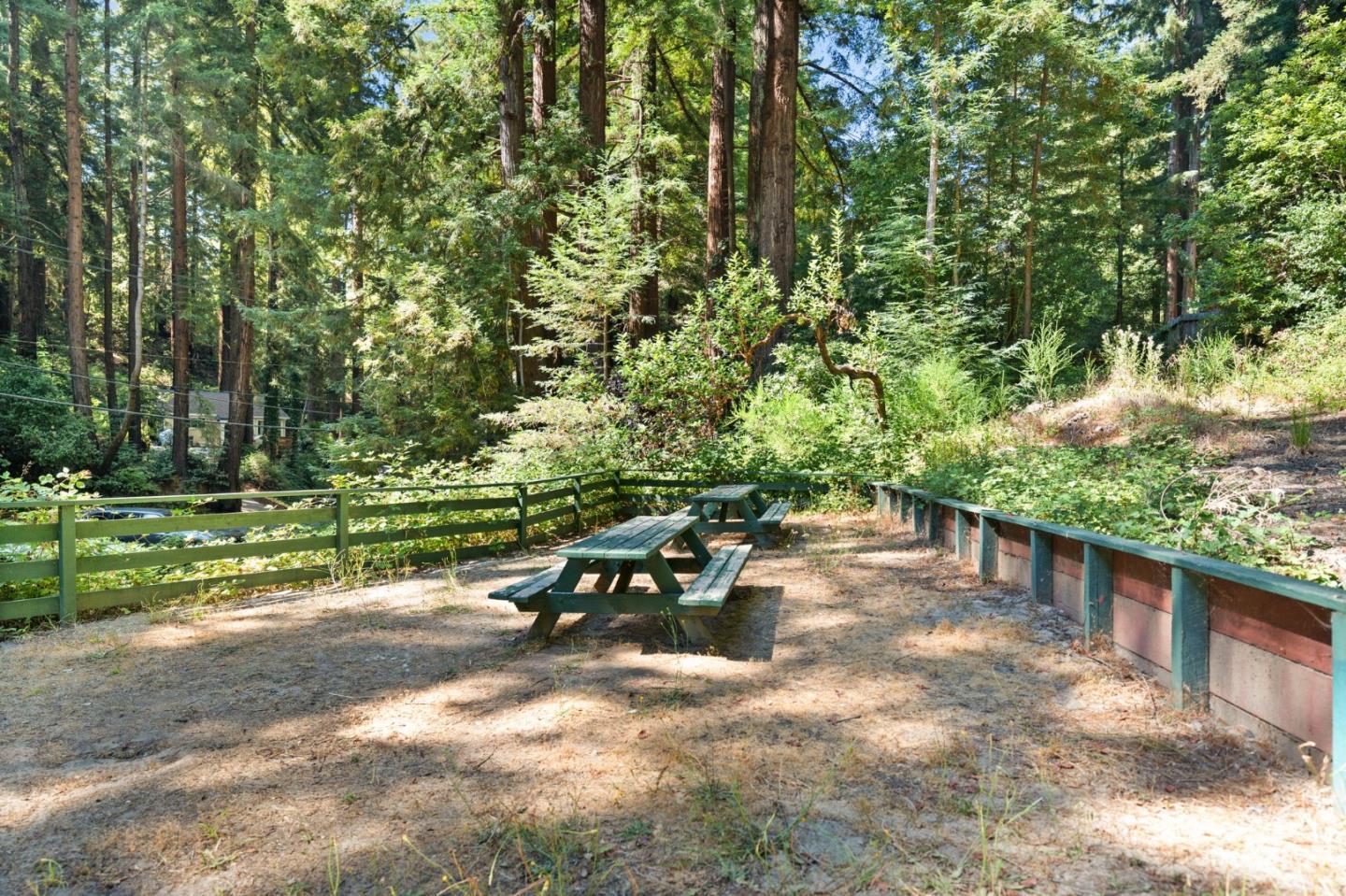 Detail Gallery Image 44 of 52 For 1666 Creek Dr, Felton,  CA 95018 - 4 Beds | 2/1 Baths