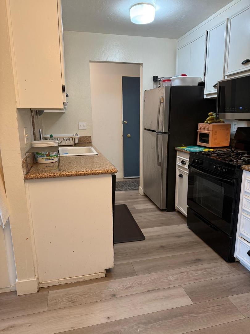 Detail Gallery Image 3 of 16 For 38228 Paseo Padre Pkwy #24,  Fremont,  CA 94536 - 2 Beds | 2 Baths