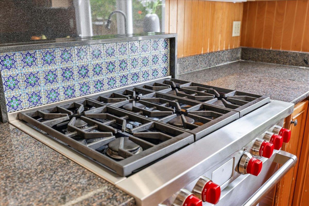 Detail Gallery Image 16 of 90 For 620 Vera Ave, Redwood City,  CA 94061 - 4 Beds | 3 Baths