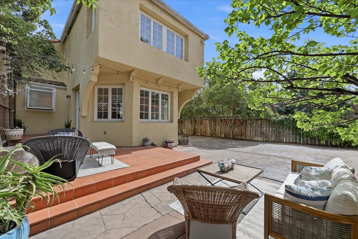 Detail Gallery Image 71 of 90 For 620 Vera Ave, Redwood City,  CA 94061 - 4 Beds | 3 Baths