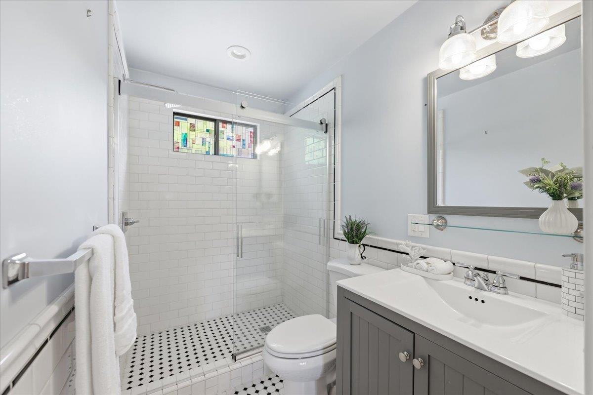 Detail Gallery Image 86 of 90 For 620 Vera Ave, Redwood City,  CA 94061 - 4 Beds | 3 Baths