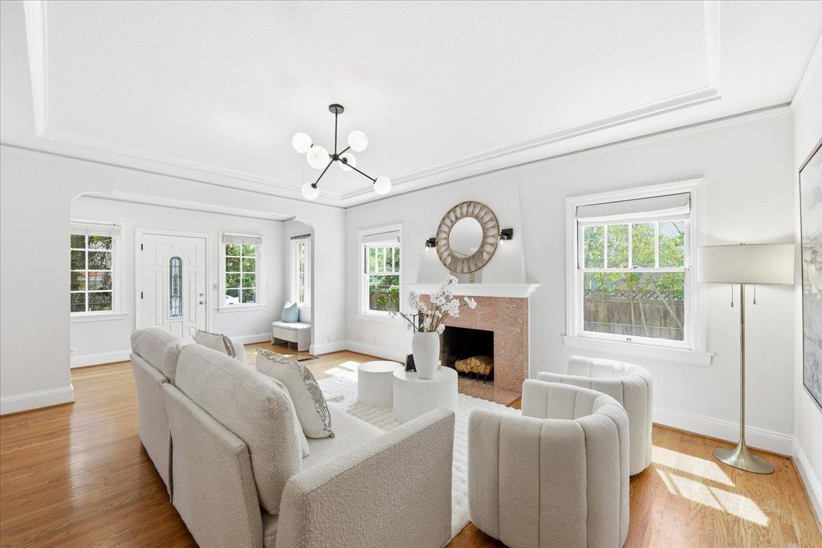 Detail Gallery Image 9 of 90 For 620 Vera Ave, Redwood City,  CA 94061 - 4 Beds | 3 Baths