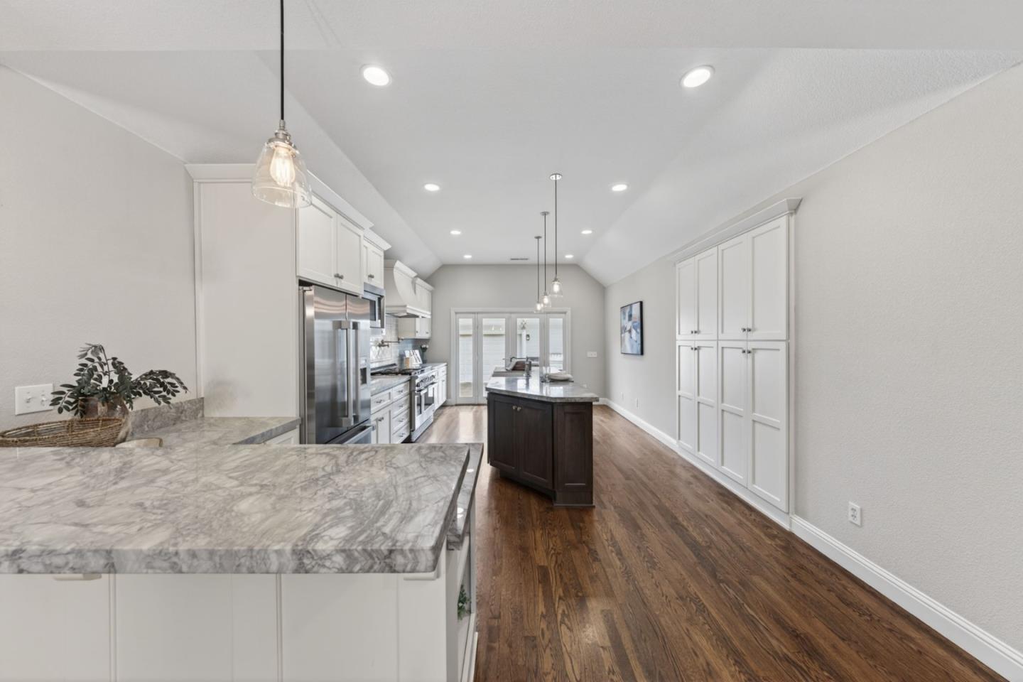 Detail Gallery Image 13 of 47 For 1450 Mercer Ave, San Jose,  CA 95125 - 3 Beds | 2/1 Baths