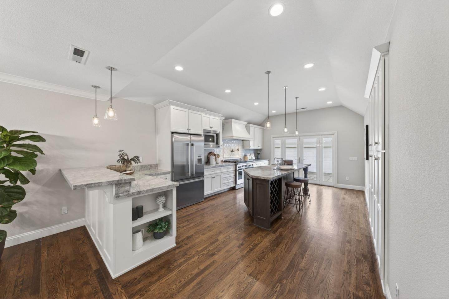 Detail Gallery Image 14 of 47 For 1450 Mercer Ave, San Jose,  CA 95125 - 3 Beds | 2/1 Baths